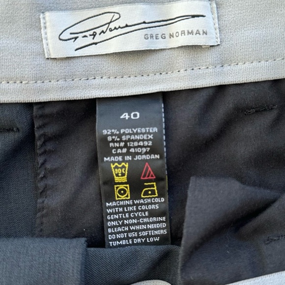 Greg Norman Mens Charcoal Gray Flat Front Golf Short - size 40 - Picture 3 of 4